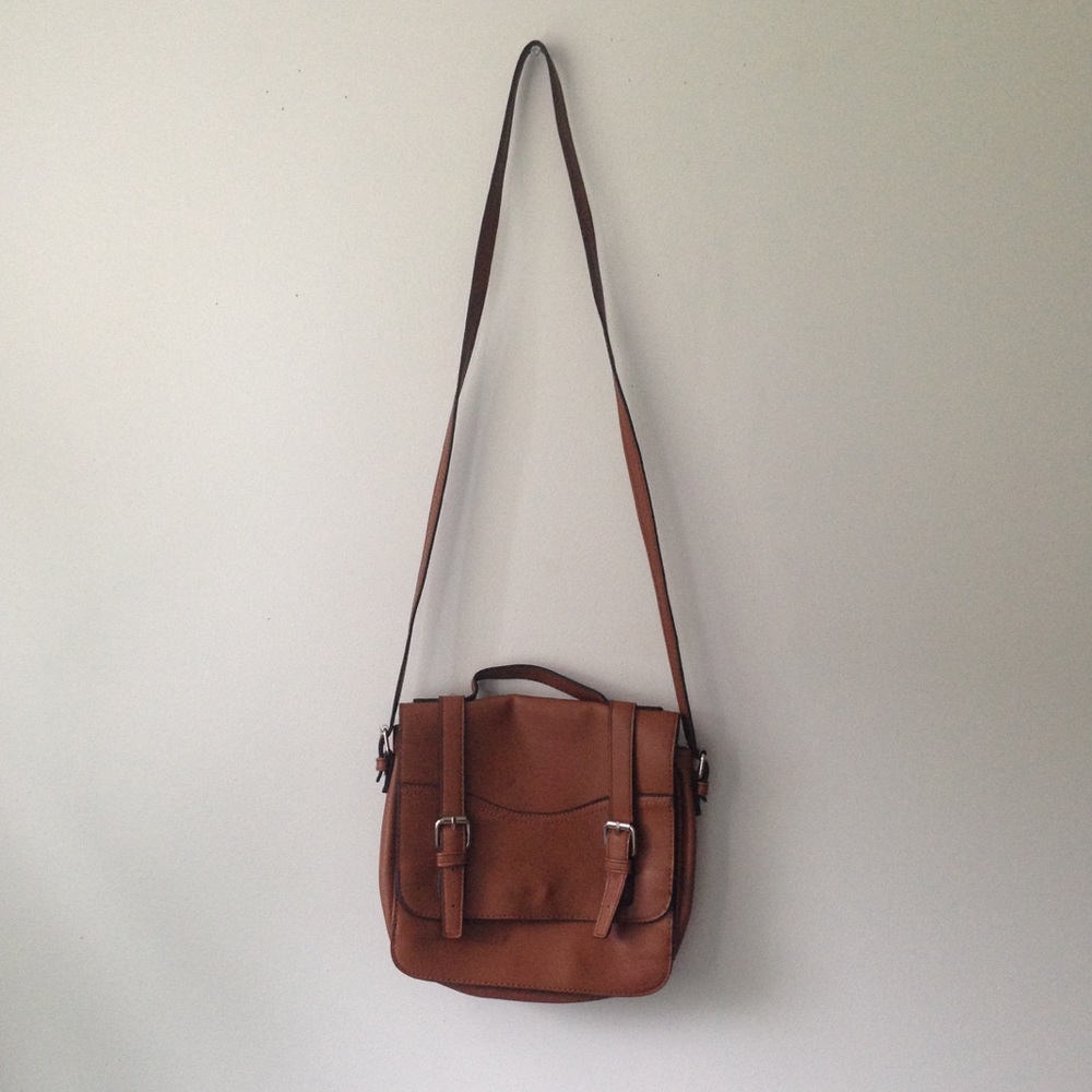 Brown shoulder bag